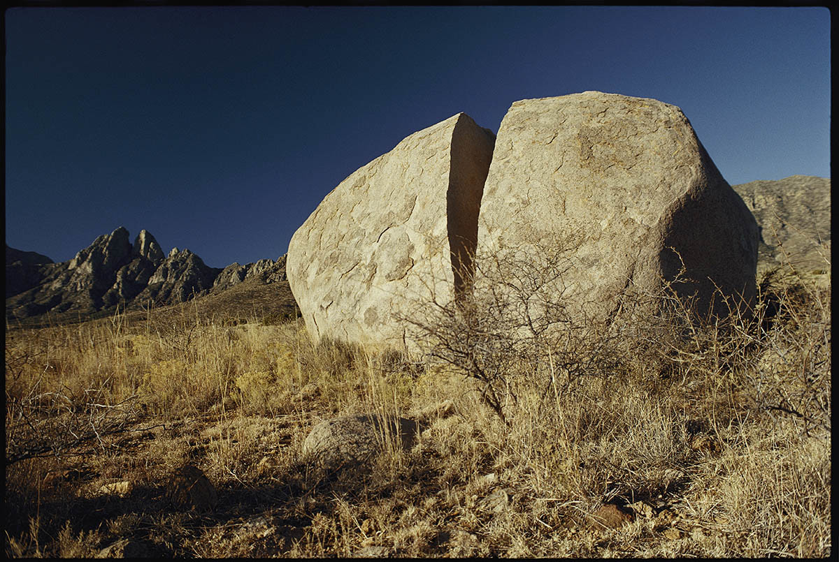 Latest company news about Dust from Natural Mineral Weathering: Its Impact on Air Quality and the Importance of Air Purifiers